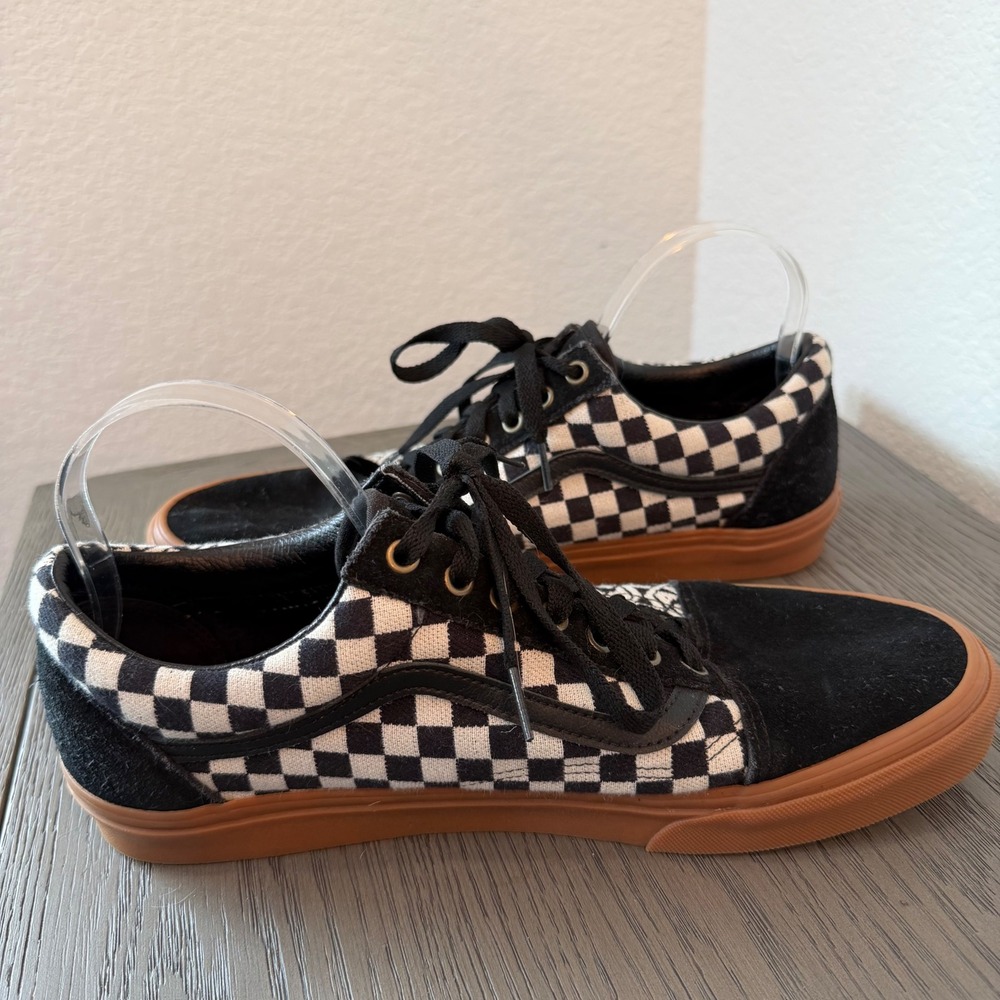 Vans Old Skool Mismatched Checkerboard Logo Black Gum Sole Sneakers Mens 12